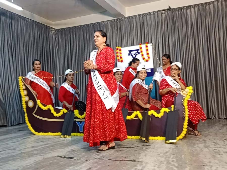 Board's tea and entertainment